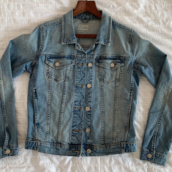 Zara Denim Jacket | Jean | Light/Medium Wash - Picture 2 of 7